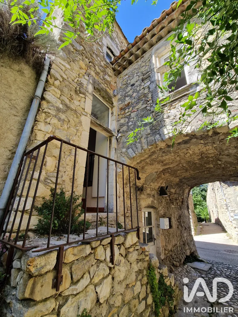 Maison de village à Cliousclat (26270)